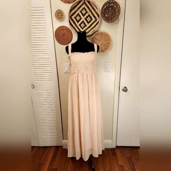 Sleeveless Smocked Maxi Dress With Side Split - Picture 4 of 9